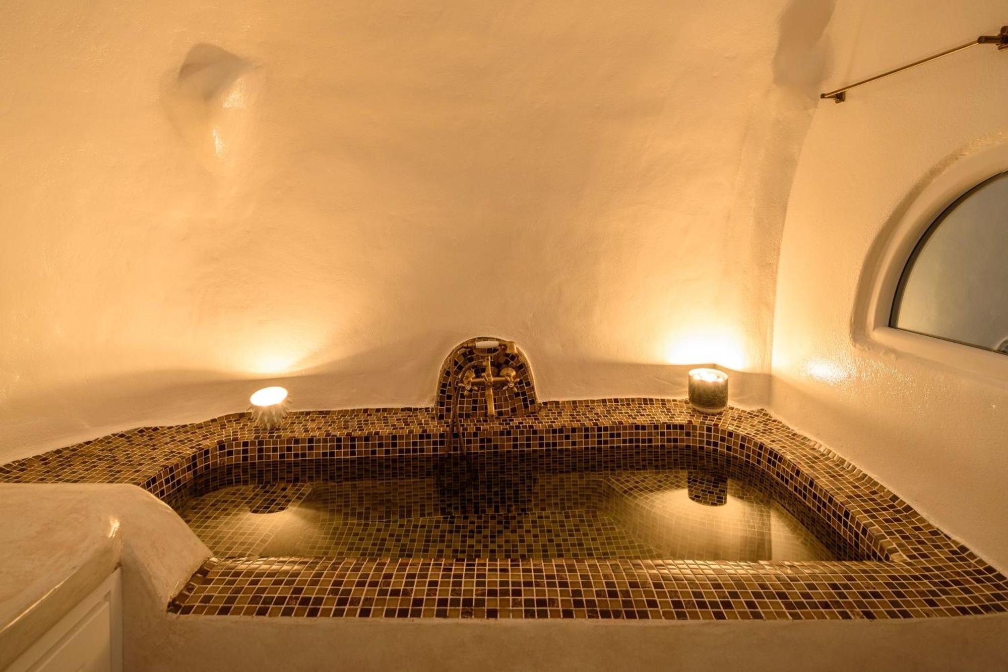 Revelis Villa & Canava Fira  Rom bilde