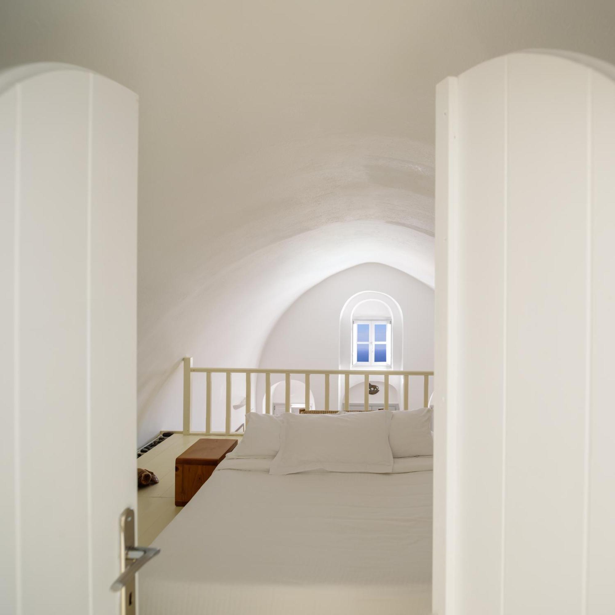 Revelis Villa & Canava Fira  Rom bilde
